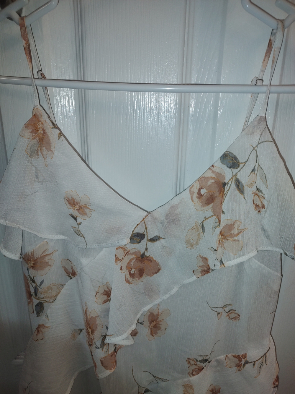 Blu Pepper White Floral Ruffle Cami with Tan Blooms